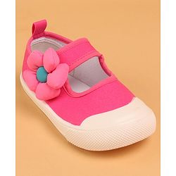 Cute Walk by Babyhug with Velcro Closure Casual Shoes Flower Applique - Fuschia