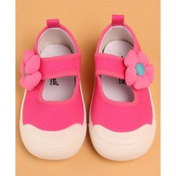 Cute Walk by Babyhug with Velcro Closure Casual Shoes Flower Applique - Fuschia