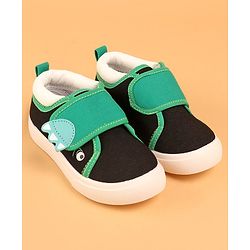 Cute Walk by Babyhug Slip On Casual Shoes with Velcro Closure - Black & Green