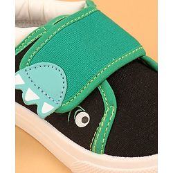 Cute Walk by Babyhug Slip On Casual Shoes with Velcro Closure - Black & Green