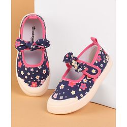 Cute Walk by Babyhug Casual Shoes with Velcro Closure Floral Print and Bow Applique - Navy