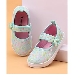 Cute Walk by Babyhug Velcro Closure Casual Shoes With Floral & Bow Applique - Green