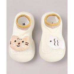 Cute Walk by Babyhug Rainbow Applique Slip On Sock Shoes- Pink