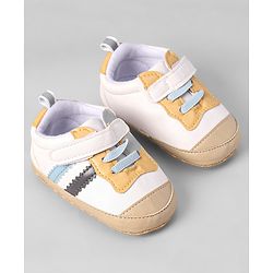 Cute Walk by Babyhug Velcro Closure Booties - Yellow