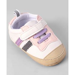 Cute Walk by Babyhug Velcro Closure Booties - Yellow