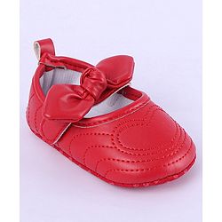 Cute Walk by Babyhug Heart Detailing with Bow Applique Velcro Closure Ballerina Booties - Red