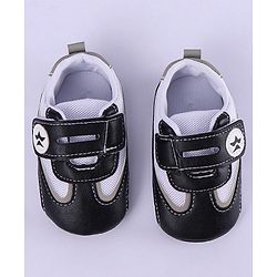 Cute Walk by Babyhug Colour Blocked Velcro Closure Booties - Black