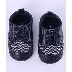 Cute Walk by Babyhug Chevron & Lace Detailing Slip On Booties - Black