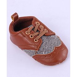 Cute Walk by Babyhug Chevron & Lace Detailing Slip On Booties - Brown