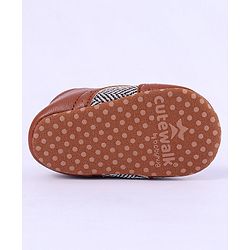 Cute Walk by Babyhug Chevron & Lace Detailing Slip On Booties - Brown