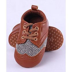 Cute Walk by Babyhug Chevron & Lace Detailing Slip On Booties - Brown