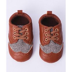 Cute Walk by Babyhug Chevron & Lace Detailing Slip On Booties - Brown