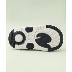 Cute Walk By Babyhug Sandals With Velcro Closure & Star Applique - Blue