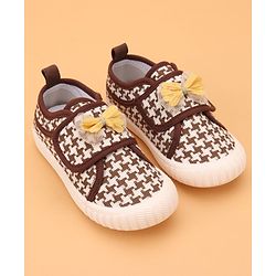 Cute Walk by Babyhug Velcro Closure Casual Shoes With Bow Applique - Coffee