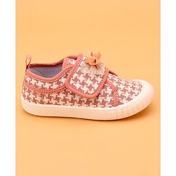 Cute Walk by Babyhug Velcro Closure Casual Shoes With Bow Applique - Pink