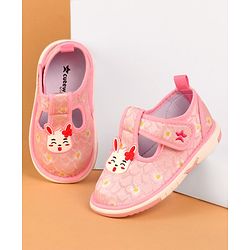 Cute Walk by Babyhug Velcro Closure Musical Casual Shoes With Kitty Applique - Pink