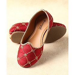 Cute Walk by Babyhug Slip on  Mojaris - Maroon