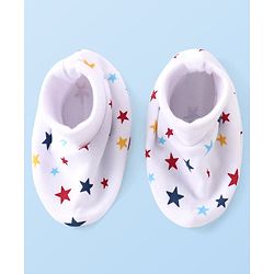 Babyhug 100% Cotton Interlock Knit Cap Mitten & Booties with Star   Print -White