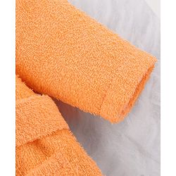 Babyhug Cotton Woven Full Sleeves Hooded Bath Robe With Giraffe Applique - Orange