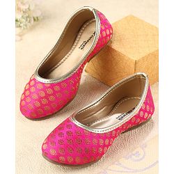Cute Walk by Babyhug Slip On Mojaris - Pink