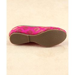 Cute Walk by Babyhug Mojaris - Dark Pink