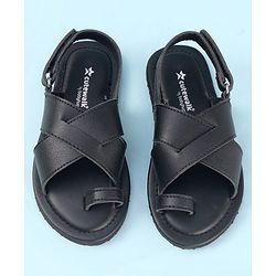 Cute Walk by Babyhug Elasticated Velcro Mojaris Ethnic - Black