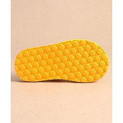 Cute Walk by Babyhug Slip On Flip Flops with Giraffe Print - Yellow