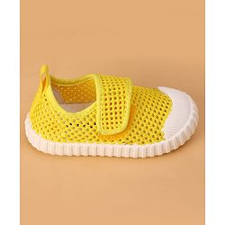 Cute Walk by Babyhug Casual Shoes with Velcro Closure - Yellow