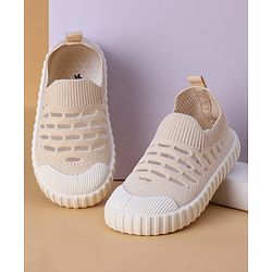 Cute Walk by Babyhug Slip On Solid Casual Shoes - Mint