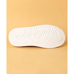 Cute Walk by Babyhug Slip On Casual Shoes with Abstract Print - Pink