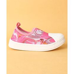 Cute Walk by Babyhug Slip On Casual Shoes with Abstract Print - Pink