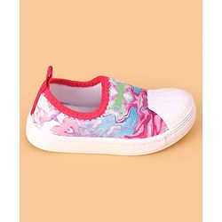 Cute Walk by Babyhug Slip On Casual Shoes with Abstract Print - Pink