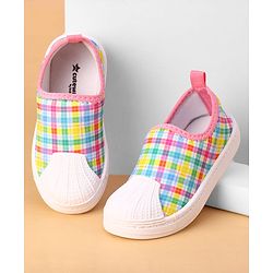 Cute Walk by Babyhug Slip On Casual Shoes with Checks - Pink