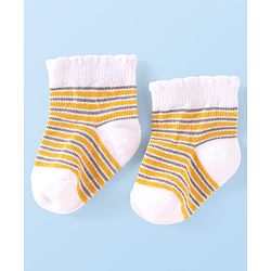 Cute Walk by Babyhug Ankle Length Antibacterial Socks with Floral Design Pack Of 3 - White & Yellow