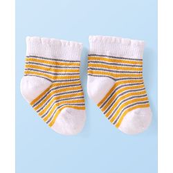 Cute Walk by Babyhug Ankle Length Antibacterial Socks with Floral Design Pack Of 3 - White & Yellow