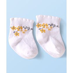 Cute Walk by Babyhug Ankle Length Antibacterial Socks with Floral Design Pack Of 3 - White & Yellow