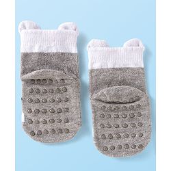Cutewalk by Babyhug Anti-Bacterial Ankle Length Anti-Skid Socks with Kitty Applique - Grey