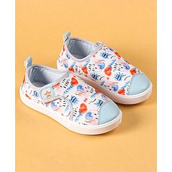 Cute Walk by Babyhug Casual Shoes with Velcro Closer & Heart Print - Light Blue