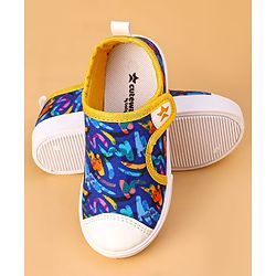 Cute Walk by Babyhug Velcro Closure Doodle Printed Casual Shoes
