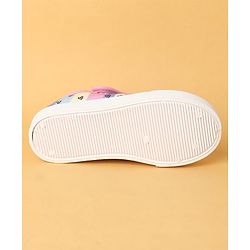 Cute Walk by Babyhug Velcro Closure Casual Shoes with Hearts Print - Pink