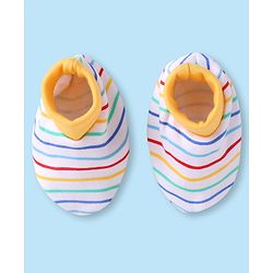 Babyhug 100% Cotton Knit Striped Cap Mittens & Booties Yellow - Diameter 9 cm