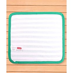 Babyhug Disney Interlock Knit Wash Cloth with Winnie the Poo Graphic L 28 X B 28 cm Pack of 3 - Green Blue & White