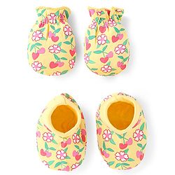 Babyhug Interlock Knit Cotton Mittens & Booties with Floral Print - Yellow