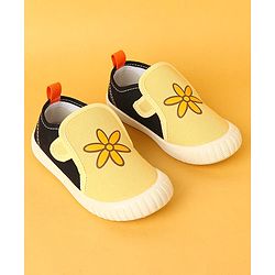 Cute Walk by Babyhug Velcro Closure Casual Shoes with Floral Print - Yellow