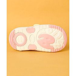 Cute Walk by Babyhug Velcro Closure Casual Shoes with Kitty Patch - Light Yellow