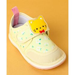 Cute Walk by Babyhug Velcro Closure Casual Shoes with Kitty Patch - Light Yellow