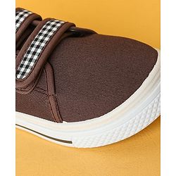 Cute Walk by Babyhug Velcro Closure Casual Shoes with Checks - Charcoal Grey