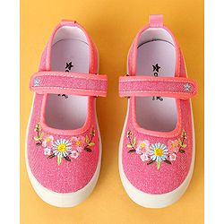 Cute Walk by Babyhug Velcro Closure Casual Shoes with Floral Embroidery Detailing - Pink