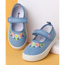 Cute Walk by Babyhug Velcro Closure Casual Shoes with Floral Embroidery Detailing - Pink