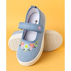 Cute Walk by Babyhug Velcro Closure Casual Shoes with Floral Embroidery Detailing - Pink
